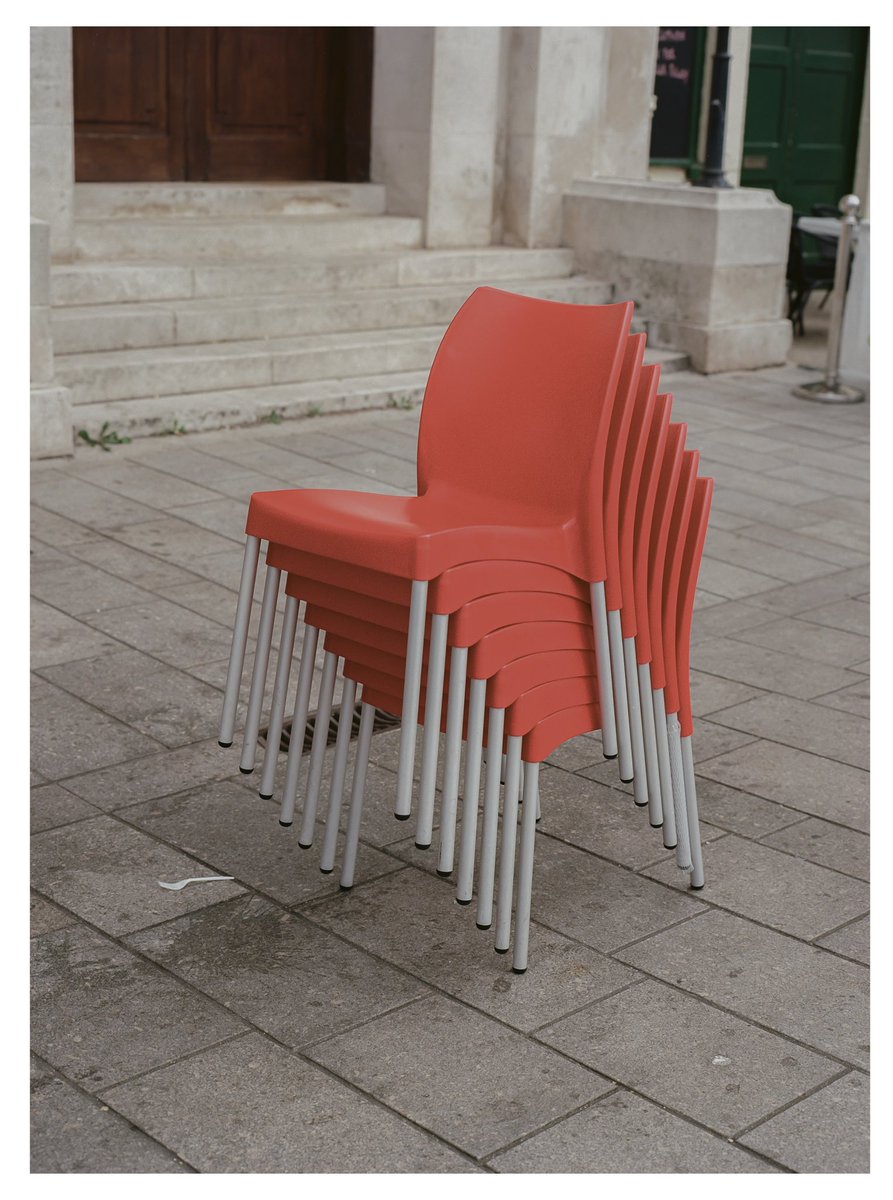 jjskeffington's tweet photo. Stacked… 

📸 Bronica ETRSI
🎞 @Kodak Extar 100 
🔬@jackslabco 

#Torquay #120mm #phoyography #streetphotography #filmphotography https://t.co/l9mqhZ78vC