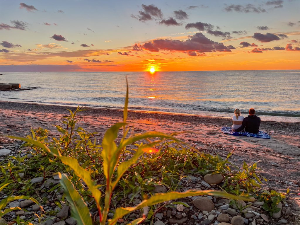 erayers7818's tweet photo. @BraydenCreation Beach close to our house. Sunset 8-9-22 ☺️ https://t.co/SmyrgyA61n