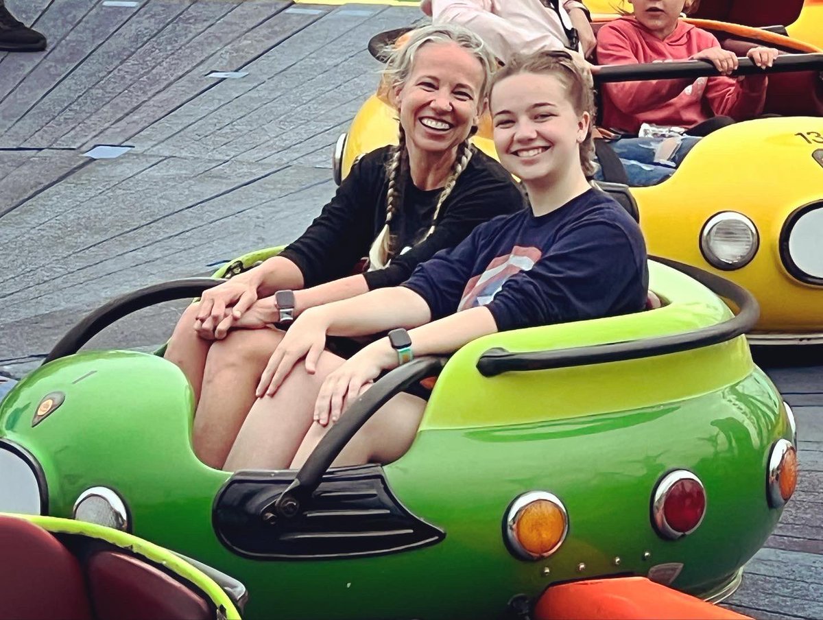 kfay's tweet photo. Cedar Point 🎢 https://t.co/KmCPEfY2QI