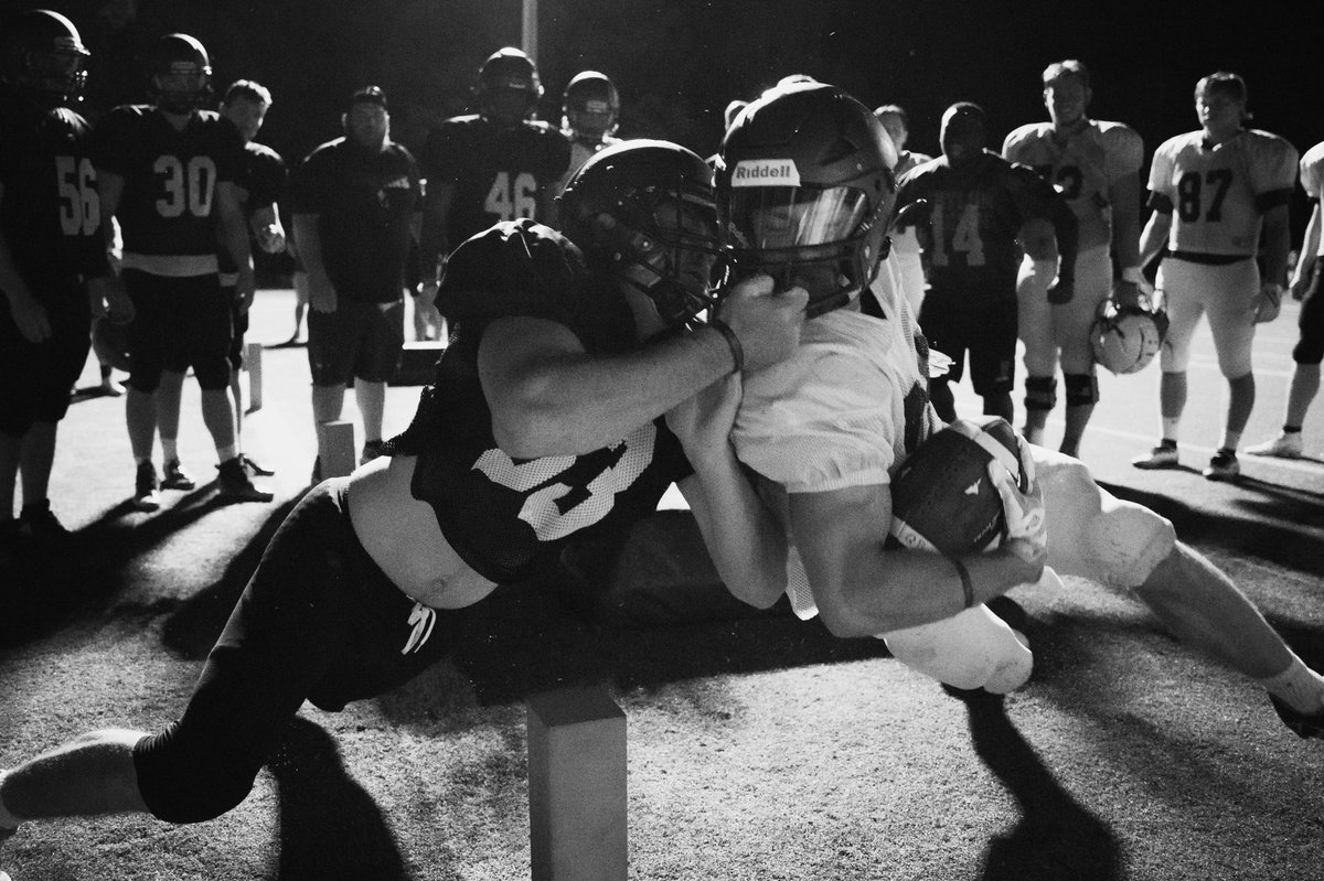 TrojansFBL's tweet photo. Practice Under The Lights 🔦🔦 

#TaylorTough | #EMAT https://t.co/BStwys3tqa