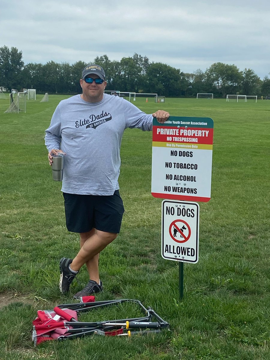 mbd68's tweet photo. Thanks Godfather! Happy to wear the @EliteDadsUSA shirt for the first friendly of the season! #EDOA #EliteDads #UndefeatedSinceBirth https://t.co/VgOSa85wlR