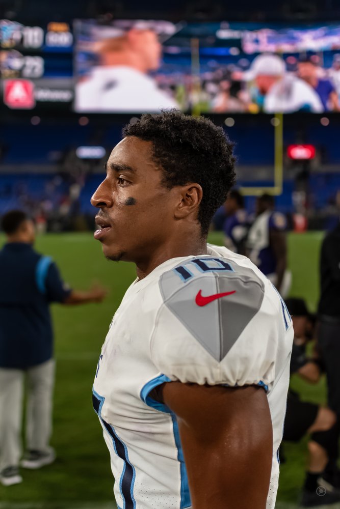 benjancewicz's tweet photo. Dez Fitzpatrick after the game.
@dezfitz8 @dezz2x 

#BenjaPhoto
@Ravens vs @Titans
@NFL Preseason
August 13, 2022
#Ravens #Titans #RavensVSTitans  

 https://t.co/QuTifvu9D7 https://t.co/UitWUGSh8y
