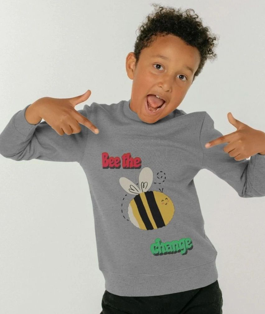 Busylifeandme's tweet photo. I'm excited to be launching"Bee The Change" just for kids. The design is really eye-catching & uses a rainbow of colours, front & back. Visit my @Teemillstore. SHOP NOW! #thinkINC #ChildrensClothing #DiversityAndInclusion @smallbizshoutUK @Dentrepreneur
https://t.co/ZXjeawPlbl https://t.co/XVlP0wq8lv