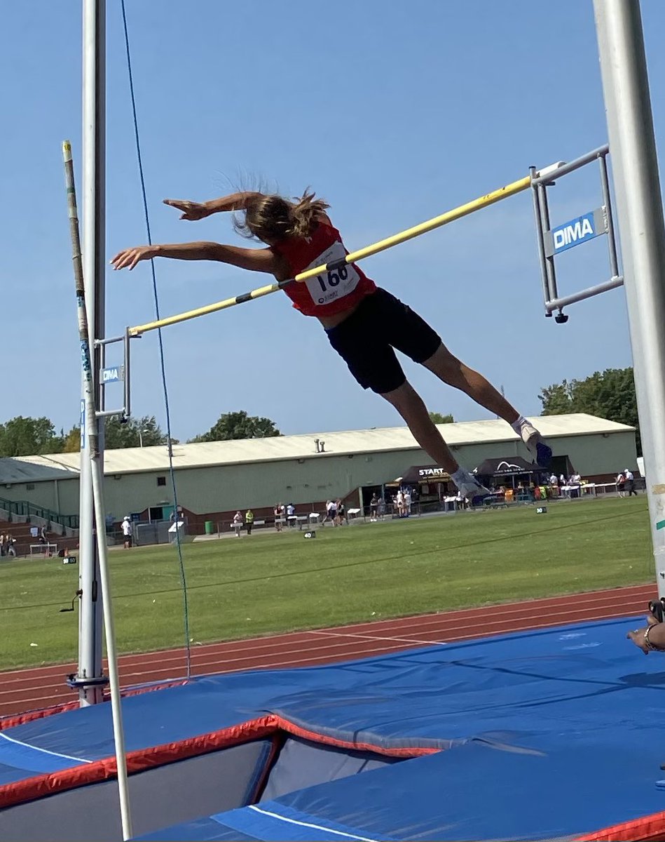 JJHNS's tweet photo. Maxim is U15 boys Northern Athletics pole vault Champion 2022! PB of 2.60m today at the Northern Championships in Liverpool. 🥇👏@DHFSUpdate @DHFSphysed @HarriersH https://t.co/KllTVX8p2E