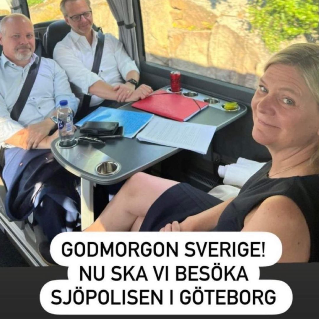 PhilipSyren's tweet photo. Ibland dyker intressanta saker upp. Ska man till exempel få använda regeringsplanen för valkampanjande? Det verkar statsministern, Morgan Johansson och Mikael Damberg gjort idag (även om det i de egna kanalerna framstår som om de tog bussen). https://t.co/HvYrZANAn6