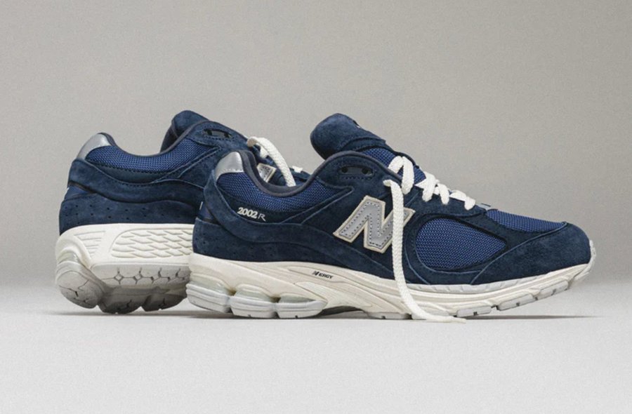 SOLELINKS's tweet photo. Ad: New Balance 2002R 'Natural Indigo' available for $130 + FREE shipping, use code HEATINGUP => https://t.co/7ZgfeKKLa6 https://t.co/DKx1dhcIsw