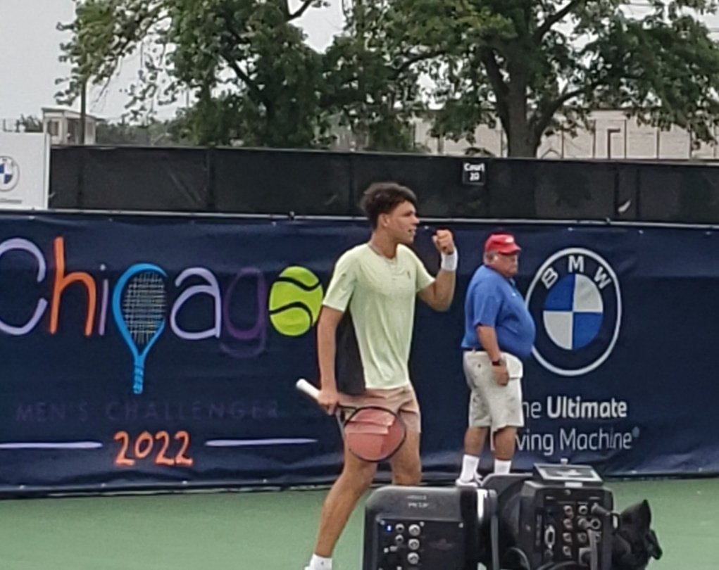 Chicago Tennis Racketeer tweet media