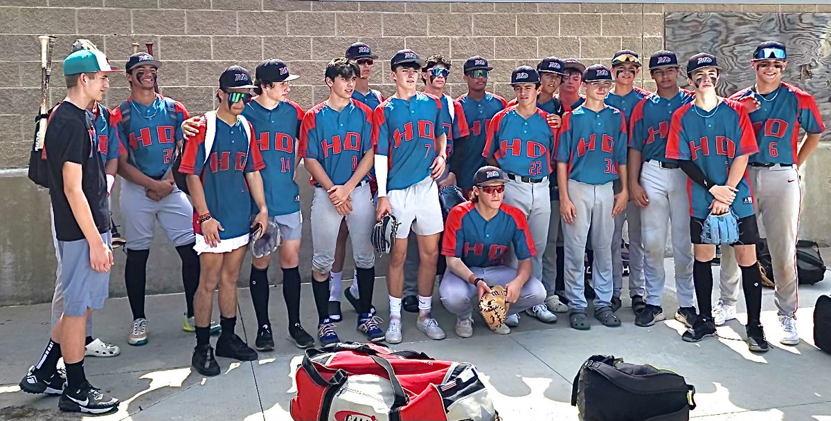 AmorMcgahie's tweet photo. Summer ball is a wrap, school starts TOMORROW! We will see what life looks like without XC this year. I’ve been a runner mom for so long-it’s going to be strange. 🥹⚾️ #HDBaseball https://t.co/8desXju3Jz