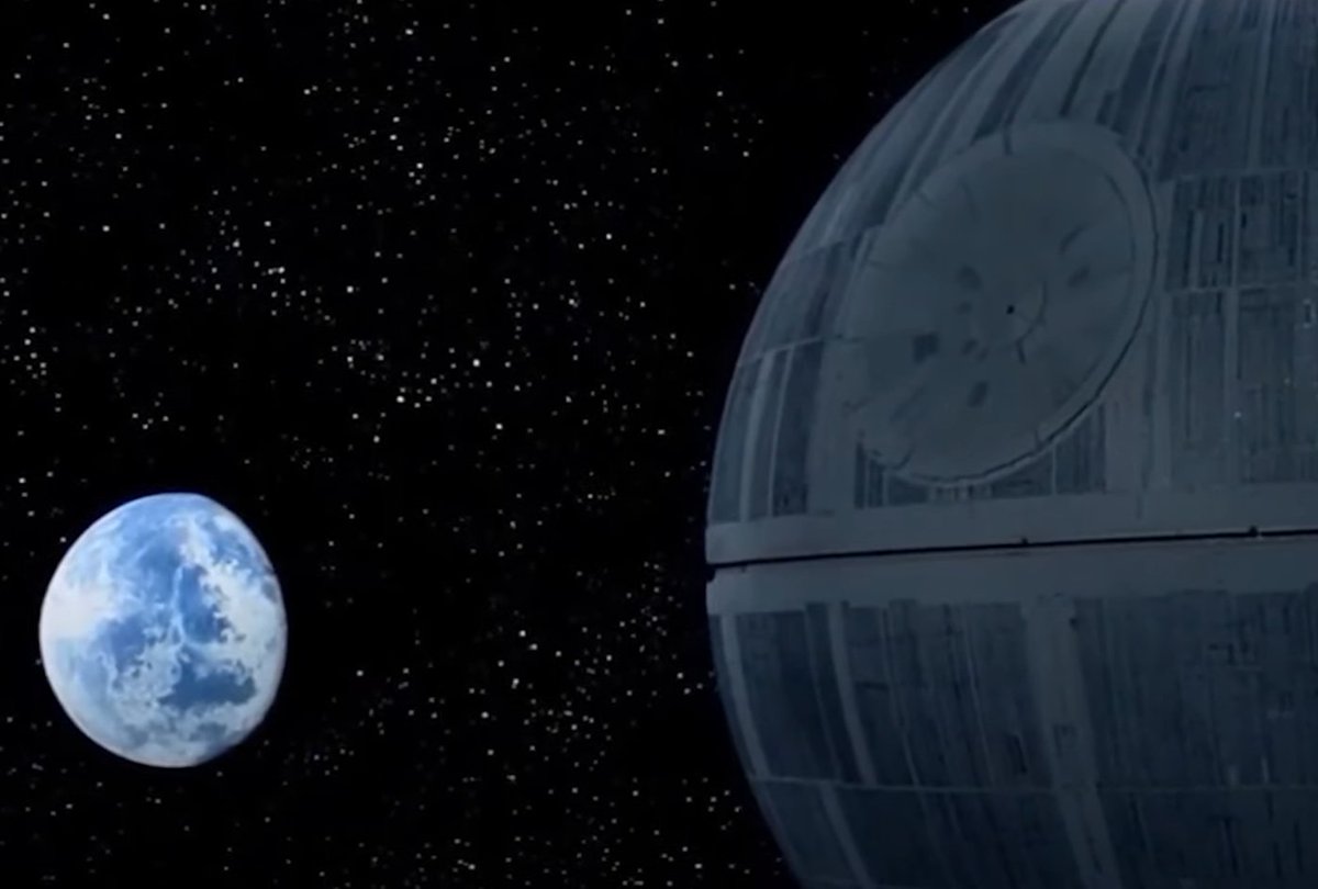 Just in case anyone was wondering, <a href="/davidbombal/">David Bombal</a> and his amazing editing team stole my ♥️ with the Free API Hacking Course: Death Star intro. 🚀🧑‍🚀👩‍🚀💥
youtu.be/CkVvB5woQRM?t=…