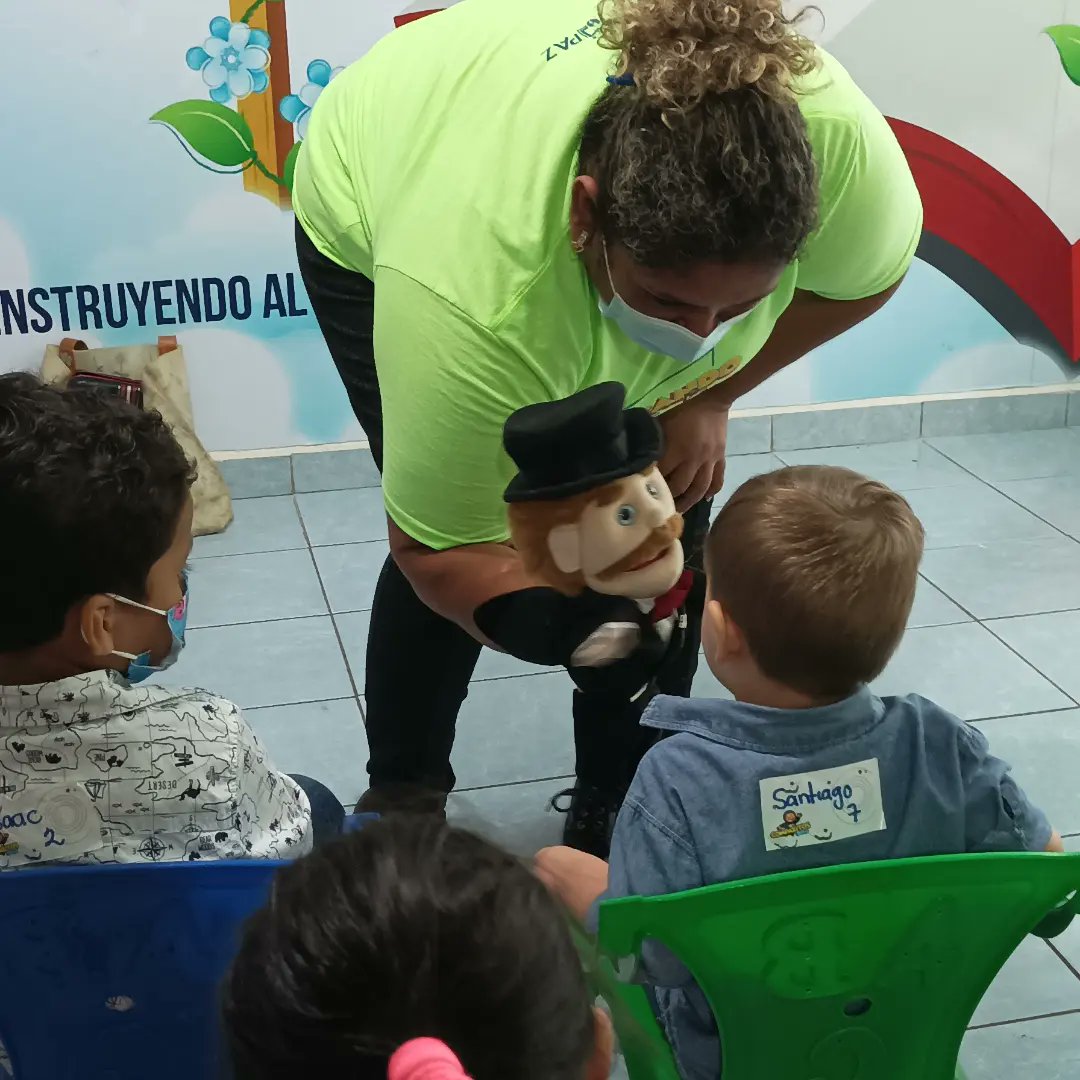 COMPAZITOSBaby's tweet photo. Otoniel,Un hombre de la paz 👨‍⚖️

Dichosos los que trabajan por la paz,
Porque serán llamados hijos de Dios.
Mateo 5:9
#CompazitosBaby

@PastorVladimir
@EsmeraldadeRiva https://t.co/FbfxuUGTie