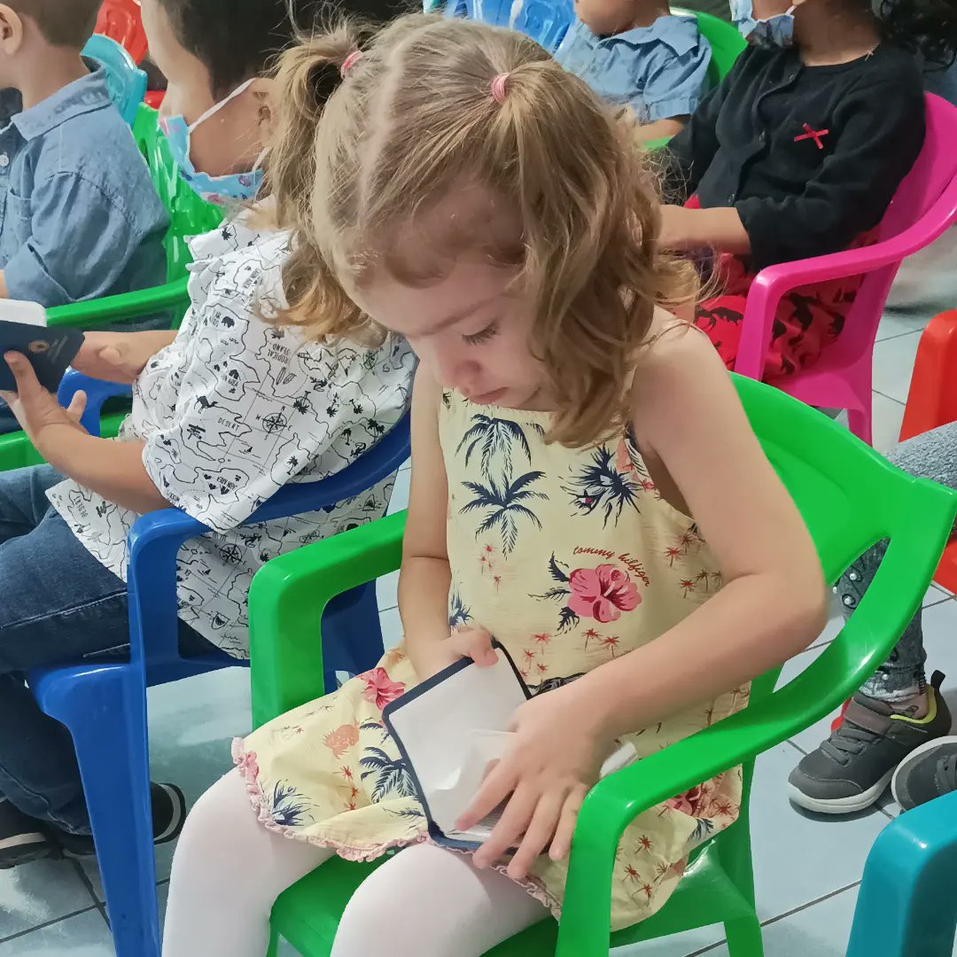 COMPAZITOSBaby's tweet photo. Otoniel,Un hombre de la paz 👨‍⚖️

Dichosos los que trabajan por la paz,
Porque serán llamados hijos de Dios.
Mateo 5:9
#CompazitosBaby

@PastorVladimir
@EsmeraldadeRiva https://t.co/FbfxuUGTie