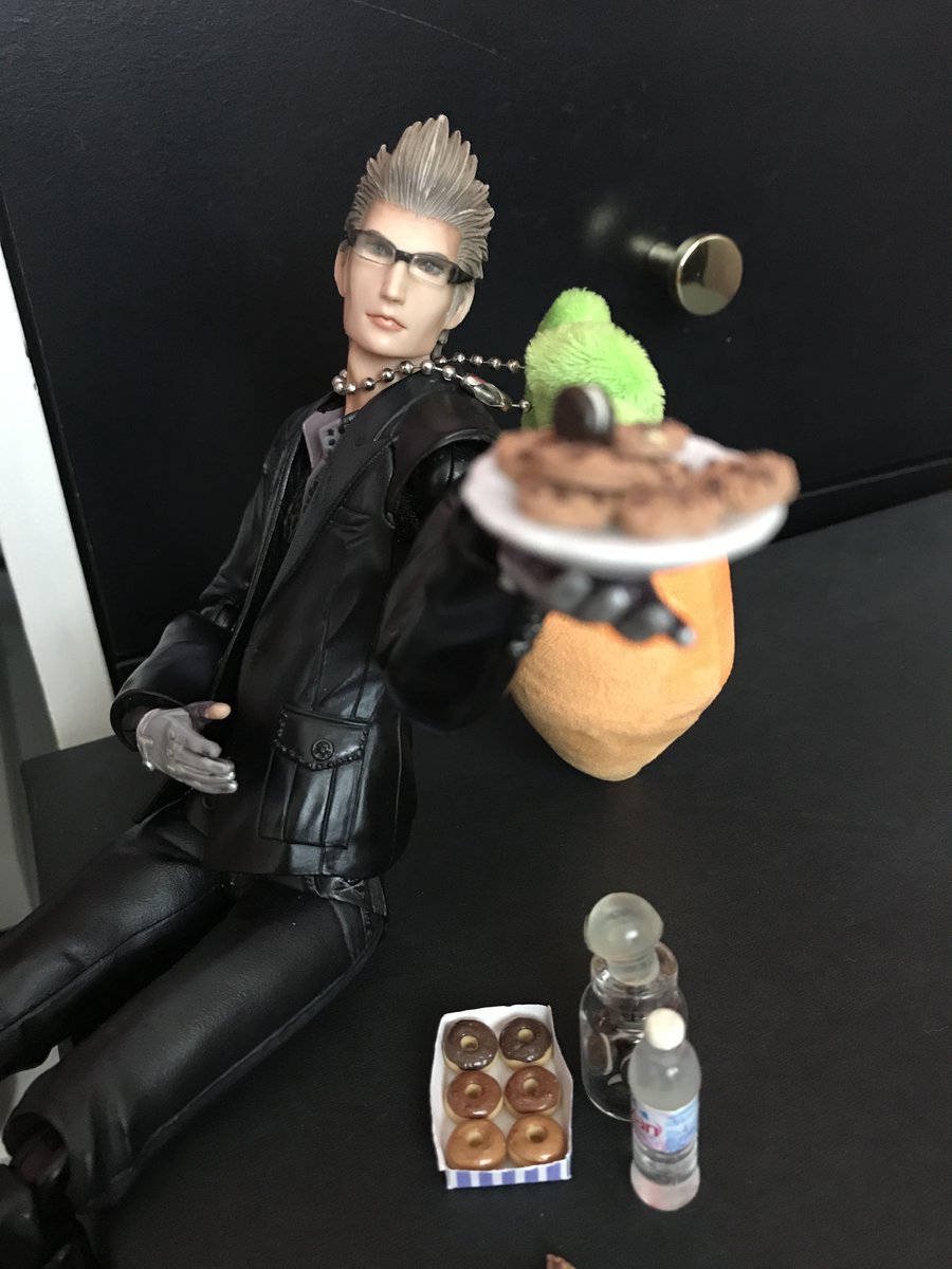 pakignis's tweet image. Can I interest you in a cookie? 🍪