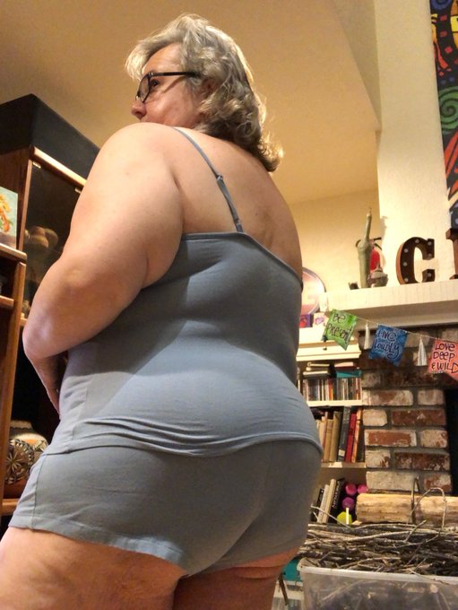 Do you like my butt? https://t.co/PJnlQswy4g<a href="/tag/xhamster"class="tags"><span>#xhamster</span></a>