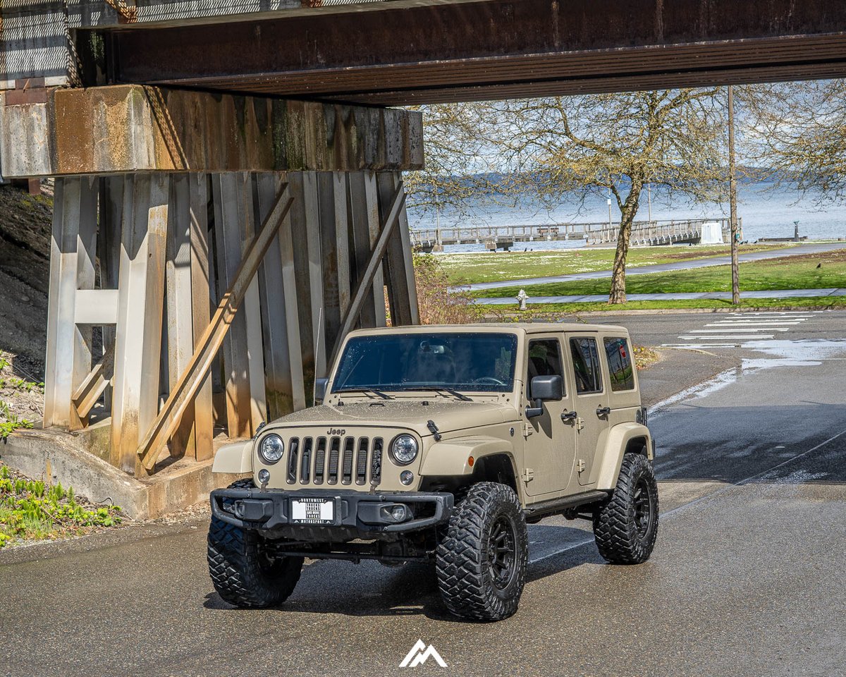 Checking out the view in our rearview mirror. 👀

#ttamt #nwmsrocks #jeepwranglers #jeep #jeeplife #jeepwrangler #jeepnation #jeeplove