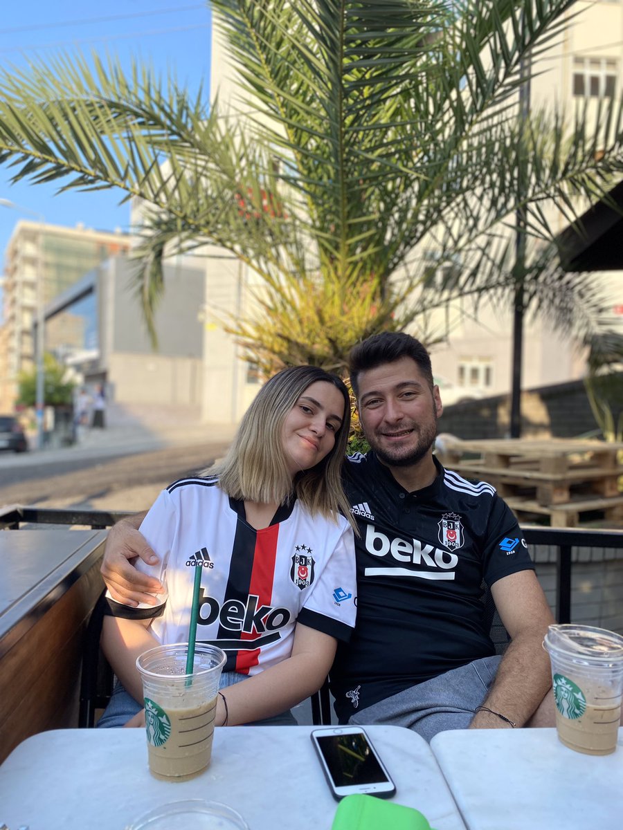 starda böyle bir ortam vardı🖤🤍 <a href="/doguukanakar/">DOĞU</a> 
#besiktasinmacivar