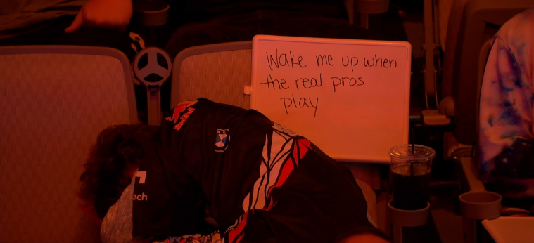 virtuosoRL's tweet photo. POV: NA crowd when there are no NA teams playing 😂☠️ https://t.co/wIPIqmuN78