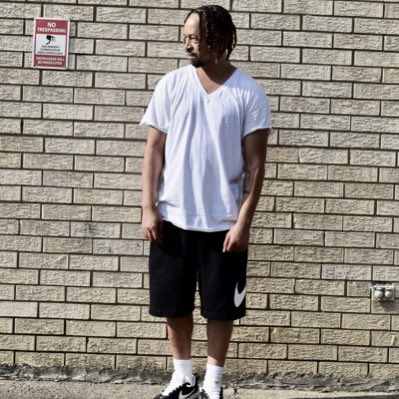 MialSean's tweet photo. #NewProfilePic https://t.co/DVeMIyxQMP