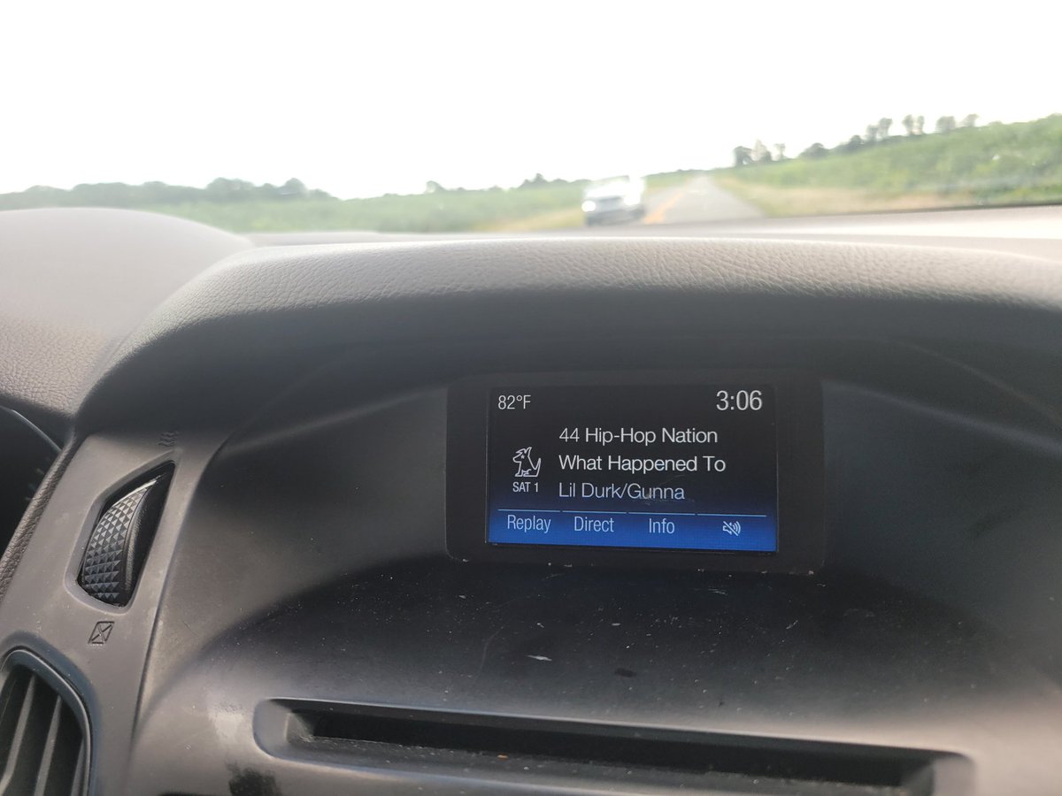 Swizzmizz521's tweet photo. Rocking with @DJNINA9 on my roadtrip https://t.co/9aFTnQw2hT