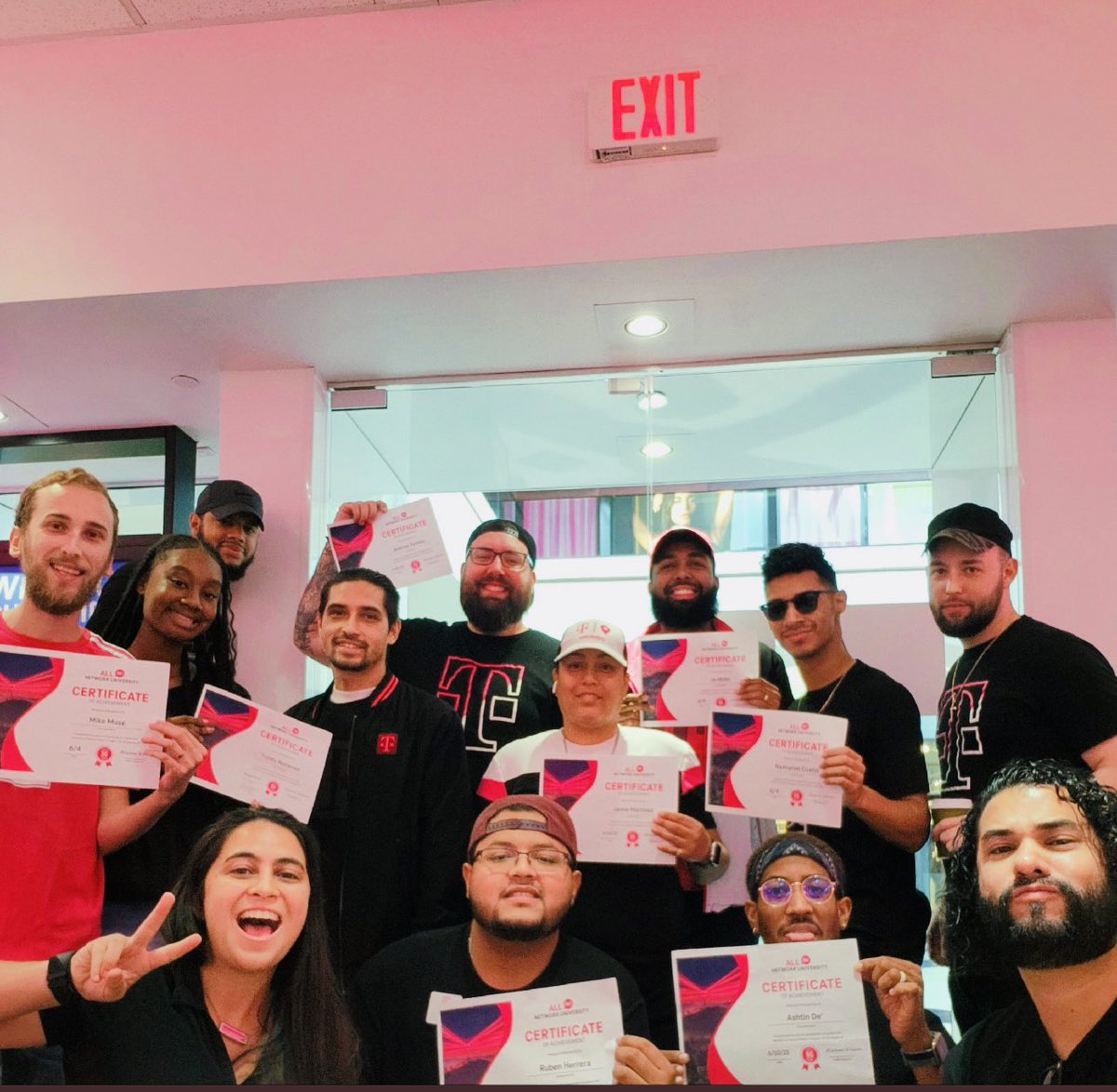 🦁AlphaMonte🦁 squad is Network University Certified ✅🤩 Blessed and honored to be leading such an amazing team! 💯 #TMobileNetworkUniversity