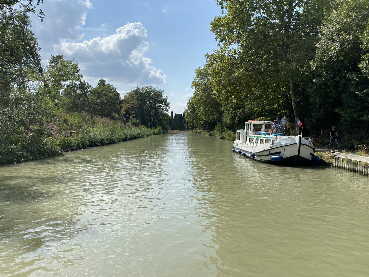 gmilleperdir's tweet photo. Pause touristique a Carcassone https://t.co/LYhBdzD5RM