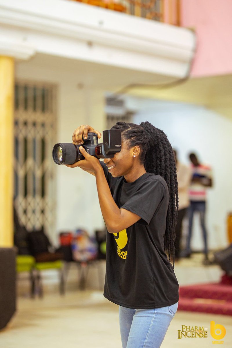 I might actually like this thing called photography 🌚☺️📸.
Pharminsence 2.0 🥳🔥.

First frame is my favorite 😍☺️.

#photography #photographer