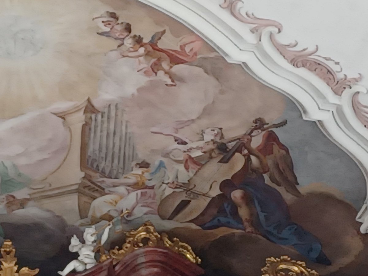 musicatbrookes's tweet photo. Angel musicians can be found in many churches - often with surprisingly realistic instruments. Our music history lecturer @Barbara.Eichner collects them during her travels.
#angelmusic #angels #baroquemusic #baroqueart #churchmusic #historicallyinformedperformance https://t.co/bskMLhlCPw