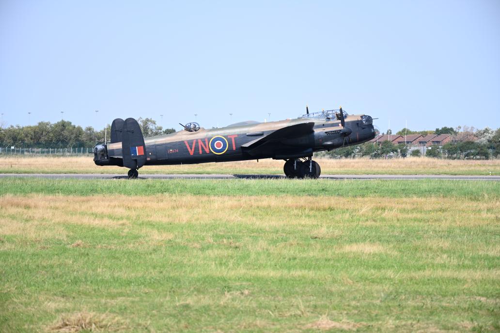 #bbmf #BlackpoolAirShow #lancasterbomber Great seeing you take off from Blackpool airport today