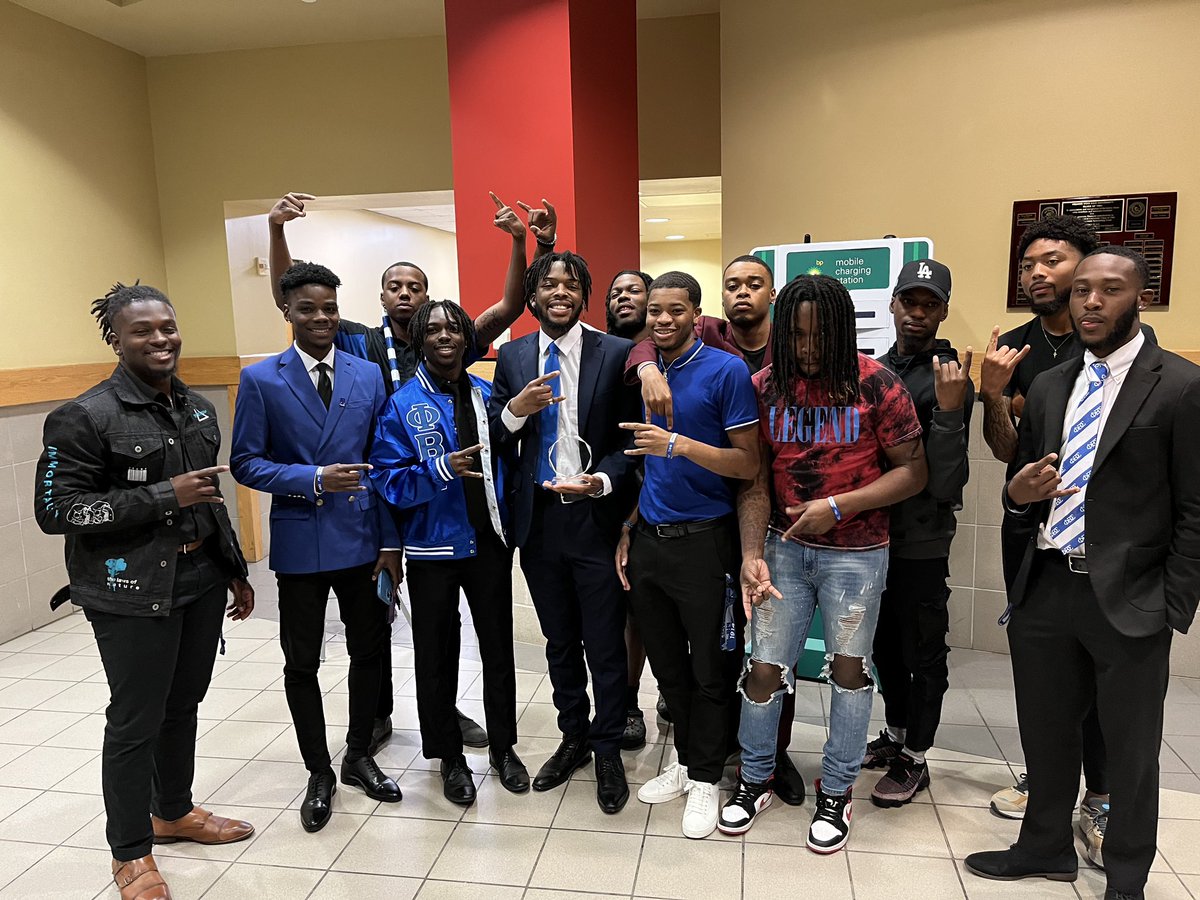 pvsigmas's tweet image. We would like to take the time to exemplify the day Delta Theta was chartered. They have been paving ways for young men and their ideal, talents, and beliefs, Happy charter day to the brothers of the Delta Theta chapter.💙
#LongLiveDeltaTheta #GOMAB