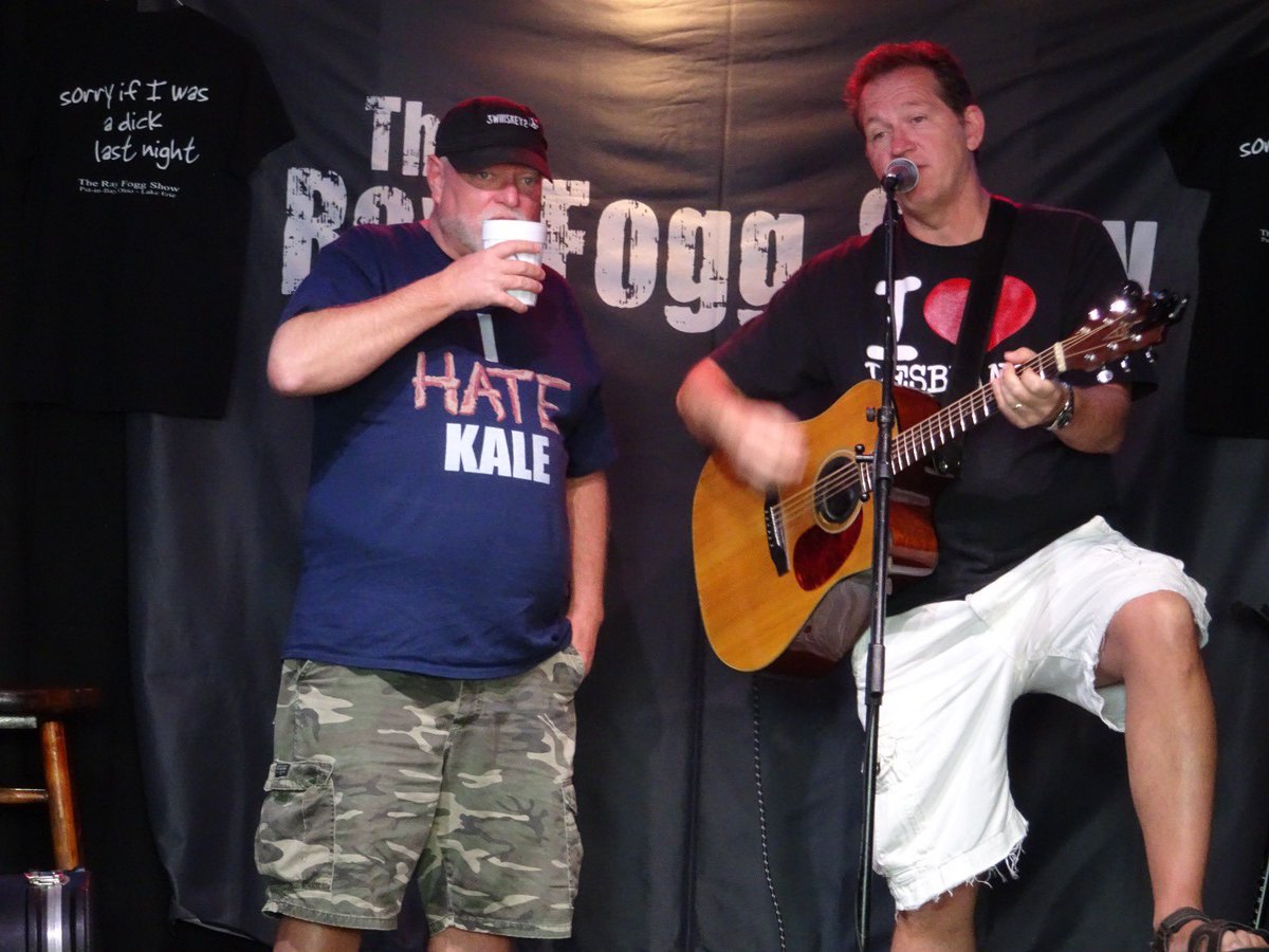 RayFogg's tweet photo. Rainy Sunday Funday? Plan a MONDAY Funday! Join me for a rare Mon afternoon show 2pm tomorrow (Aug 15) at @RoundHouseBar . I play weekdays in KE a lot in the winter; but almost never at PIB in summer. Rumor has it Press House Joe may show up for a song during his Austria Day! https://t.co/1zuevwQo79