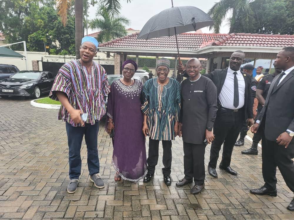 adam_bonaa's tweet photo. Upon the invitation of the Right Hon Speaker of Parliament , Selected Upper Westerners were at the the Speakers official residence this afternoon to fraternize and discuss issues of common concern affecting the UWR. personalities included the good old Alhaji Mahama Iddrusu https://t.co/BY8bLPdZ1w