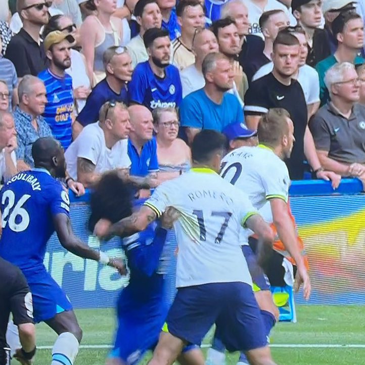 OGLEONP's tweet image. "No more Anthony Taylor again" we demand English FA investigation. Every season he keep repeating this #nomoreanthonytylor #badref #CHETOT corruption Gallagher Tuchel Mourinho what a game #VAR