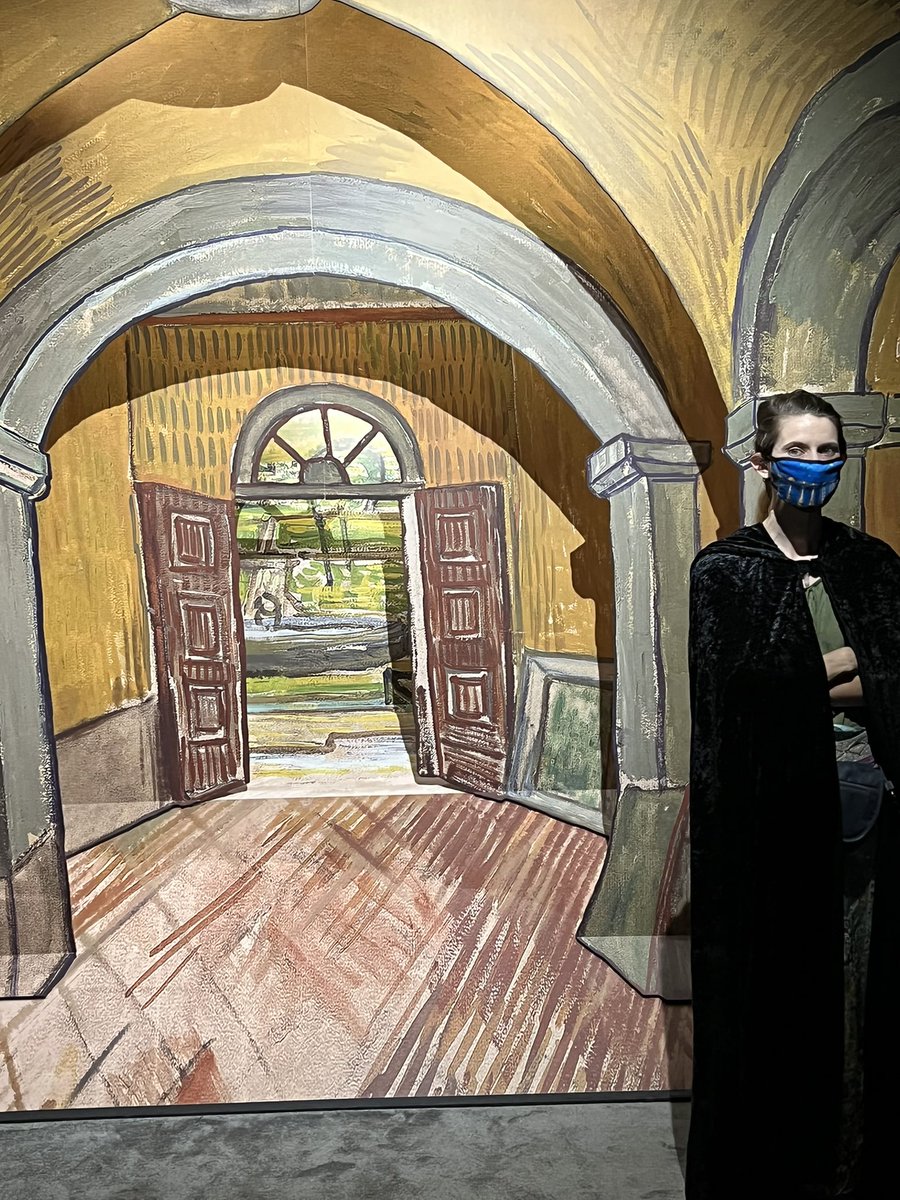MichaelATaft's tweet photo. Took my daughter to a Van Gogh Experience for an early birthday present. She definitely enjoyed it, as did we. https://t.co/JaUfByjtDI