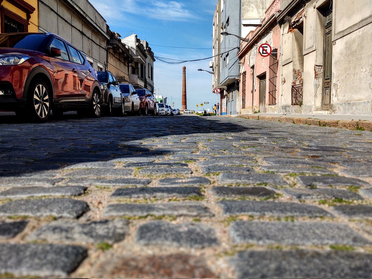 SfidaStudios's tweet photo. Hasta muy pronto querida #Montevideo! Una de mis ciudades preferidas en el mundo. Nos veremos pronto para seguir inspirándonos y para  proyectar un gran futuro lleno de proyectos. 
Gracias @eSeDe @daVinciLAT @Emprendedurismo
-- @guspatagonico de @ecimtech y @SfidaStudios https://t.co/AmYQRity2l