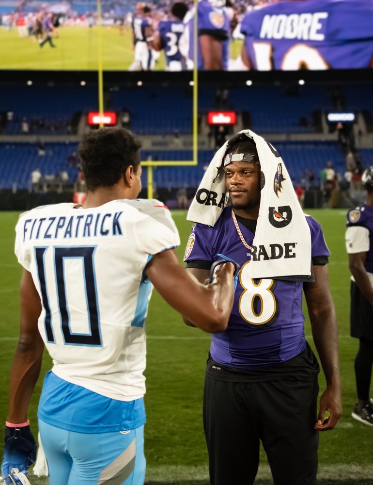 benjancewicz's tweet photo. Titan's Dez Fitzpatrick and Ravens Lamar Jackson shake after the game.
@lj_era8 @new_era8 
@dezfitz8 @dezz2x 

#BenjaPhoto
@Ravens vs @Titans
@NFL Preseason
August 13, 2022
#Ravens #Titans #RavensVSTitans 
 
 https://t.co/sl4qGq9XAC https://t.co/unIvzLerA8