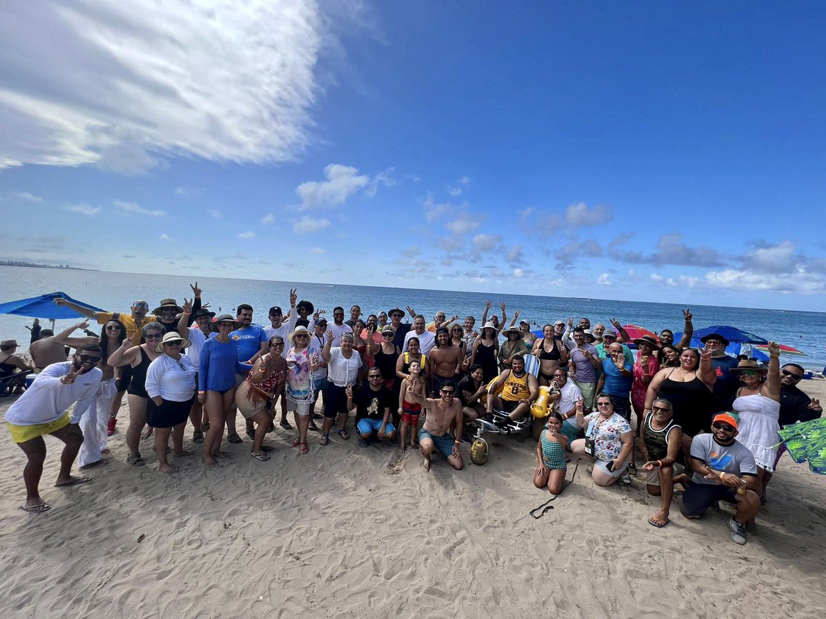 VictoriaPorPR's tweet photo. Desde el Cierre de Verano de @VictoriaPorPR en el Balneario de Carolina, recargando energías con gente que lucha todos los días. 

¡Gracias! Por el esfuerzo, el sacrificio y el amor por el País. 

¡El cambio va! 😎 https://t.co/7lZwsCJseX