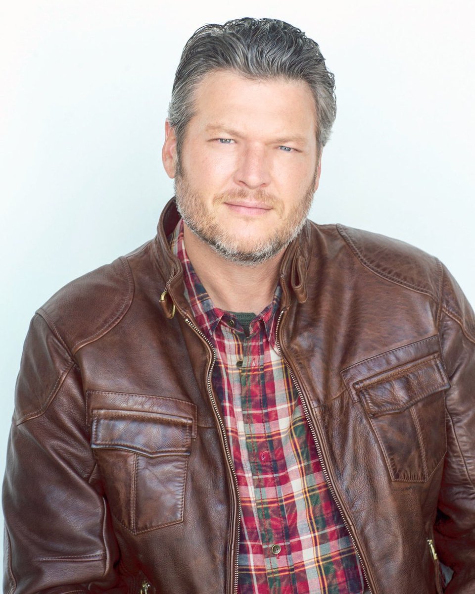 shefanifan0121's tweet photo. August 14, 2017: Jack Guy did a photoshoot with Blake for his “BS by Blake Shelton” clothing line. 📸:@JACKGUYphoto 

#blakeshelton #teamblake #jackguy #jackguyphotography #bsbyblakeshelton https://t.co/83f4UDroPl