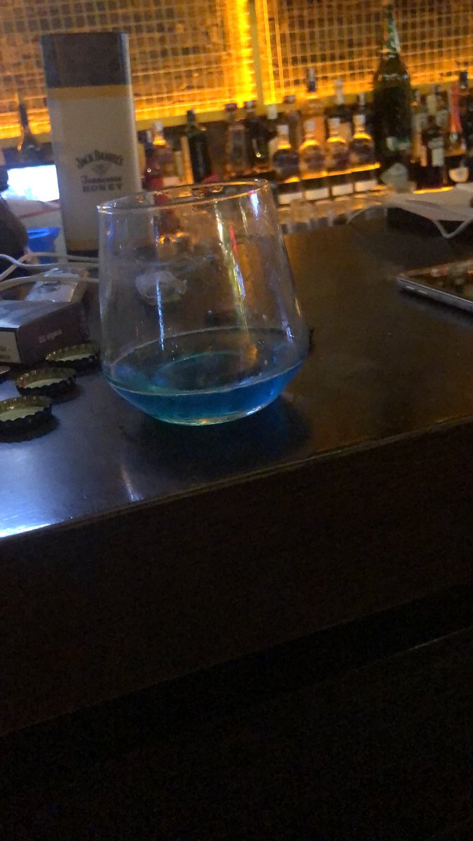 aksamlari camsil keyfi.. en sevdigim icecek