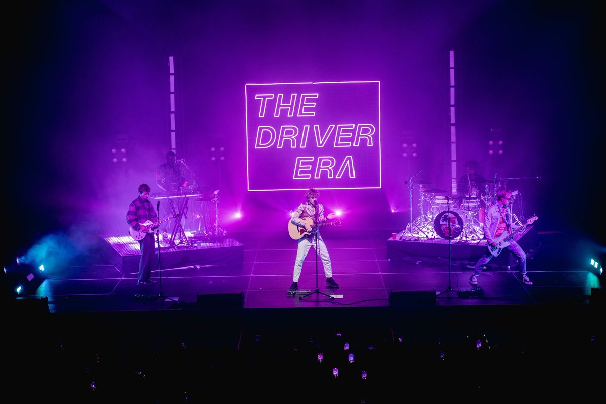 PopCrave's tweet photo. .@TheDriverEra’s Rocky and Ross Lynch at their 2022 tour in Cincinnati, OH.

📸: Mekhi Turner https://t.co/p2dKSAANqk