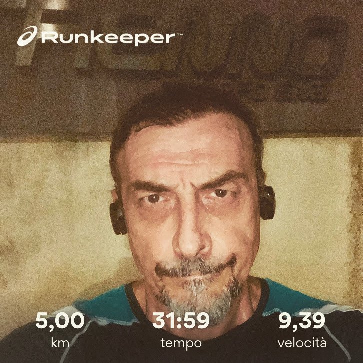 RobertoCominar1's tweet photo. Non ricordo di aver corso così male da tempo 🏃‍♂️🏃‍♂️🏃‍♂️ Mi sembrava di andare al rallentatore e annaspavo 😰😰😰 vabbè 5 km in 32 min #corsa #run #running #runner #milano #agosto2022 https://t.co/d5QnFn4yR2