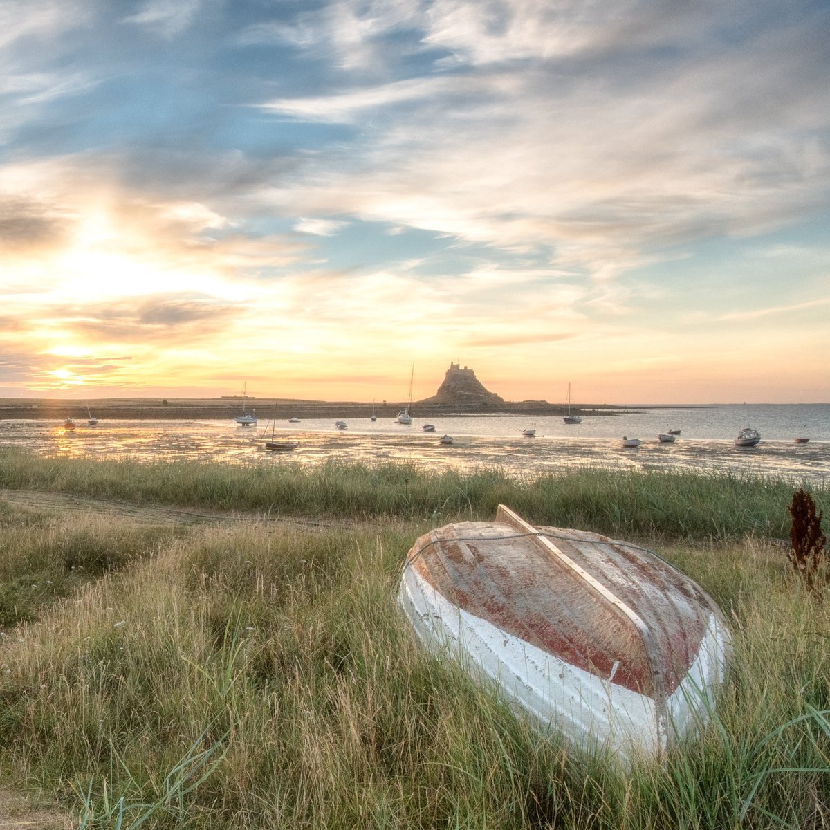 The Heart Shaped Boat. 

Holy Island Sunrise.

#NORTHUMBERLAND #holyisland #sunrise <a href="/BBCNEandCumbria/">BBC North East</a> <a href="/bbcweather/">BBC Weather</a> <a href="/itvtynetees/">ITV News Tyne Tees</a> #ThePhotoHour