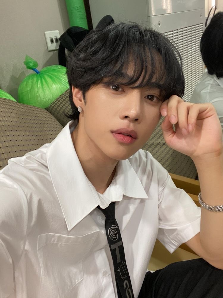 ㅤ
ㅤ
ㅤ     ،، ̲ 𝑰𝑵𝑺𝑻𝑨  .ᐟ  𝑼𝑷𝑫𝑨𝑻𝑬 ꧇
ㅤ    𝙝͟𝙖͟𝙧͟𝙪͟𝙩͟𝙤  𝖺͟𝗋͟𝗍͟𝗂͟𝗌͟𝗍͟𝖺  1𝘴𝘦𝘤 𝘢𝘨𝘰

ㅤ   ﹫ 𝗵𝗮𝗿𝘂𝗵𝗮𝗿𝘂︰𝗁𝗂 𝗀𝗎𝗒𝗌 .

ㅤ