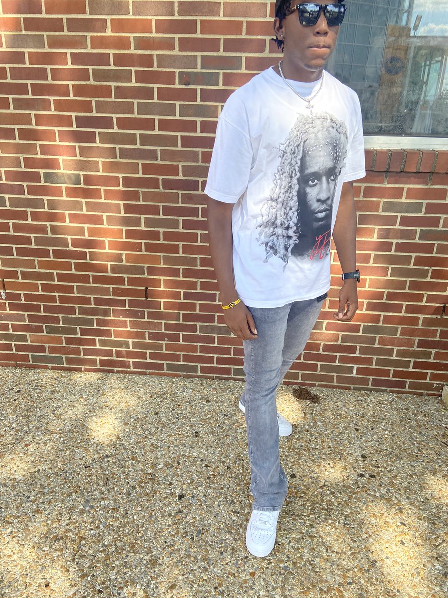 DemetryDecloue2's tweet photo. I been putting on like way back in the day. The price tag the only thing that changed. 1of1 #gramfam #viral https://t.co/tZhoPs8ave