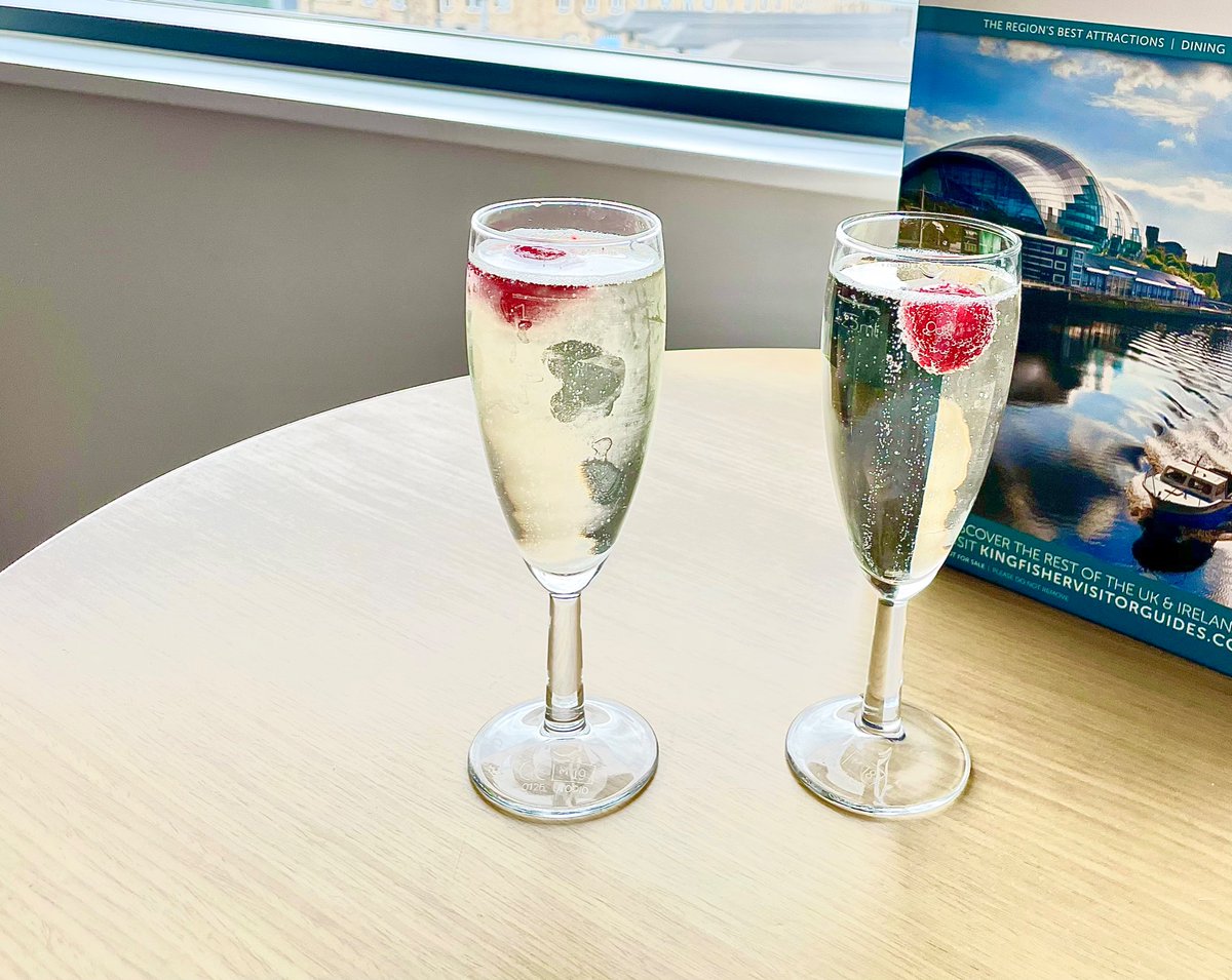 GrandioT's tweet photo. A Sunday well spent brings a week of happiness! #happysunday #happysundayeveryone #happysunday😘 #happysundays #lovesundays #lovesunday #sundaychill #sundayprosecco #sundaydrinks #sundayrelax #sundayrelaxation #crowneplaza #ihghotels https://t.co/frIICYatgA https://t.co/KZqyczREO7