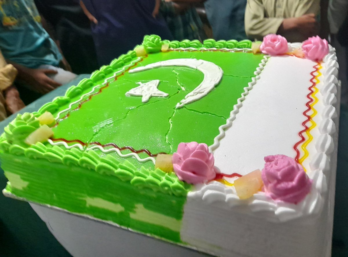 RubinaS60209544's tweet photo. #DillDillPakistan #janJanPakistan 💟💟 https://t.co/Zz3xTRUWB5