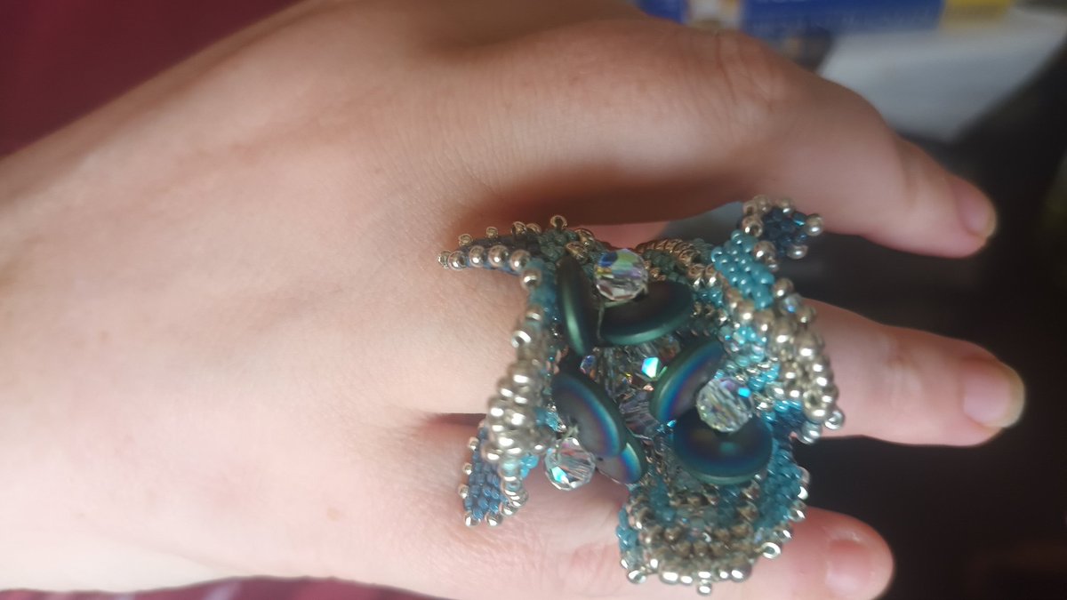 Beaupepys's tweet photo. Mermaid ring #HandmadeHour https://t.co/bcTMMDIyev