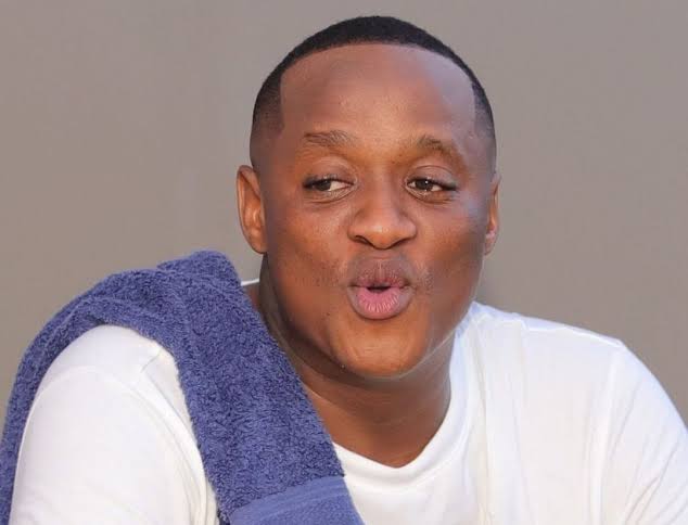 MrSmegOfficial's tweet photo. Retweet and like this If you think #Uyajola99 Is the best show in the Country right now. https://t.co/i7AjoBCSOg