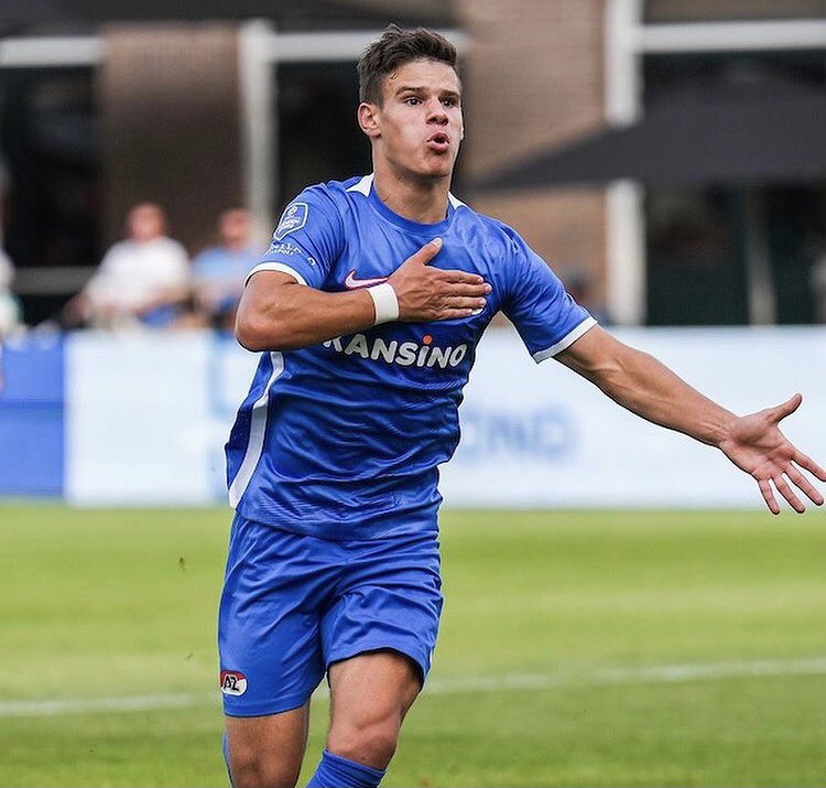 BenBocsak's tweet photo. 🇭🇺 What a day for Hungarian football. 

Milos Kerkez (18) scored his first senior goal for AZ Alkmaar. 

András Németh (19) scored for Genk. 

Both should be in Marco Rossi’s squad in September. 

Congrats @MilosKerkez88. 👊 https://t.co/8Ox6SVUlPs