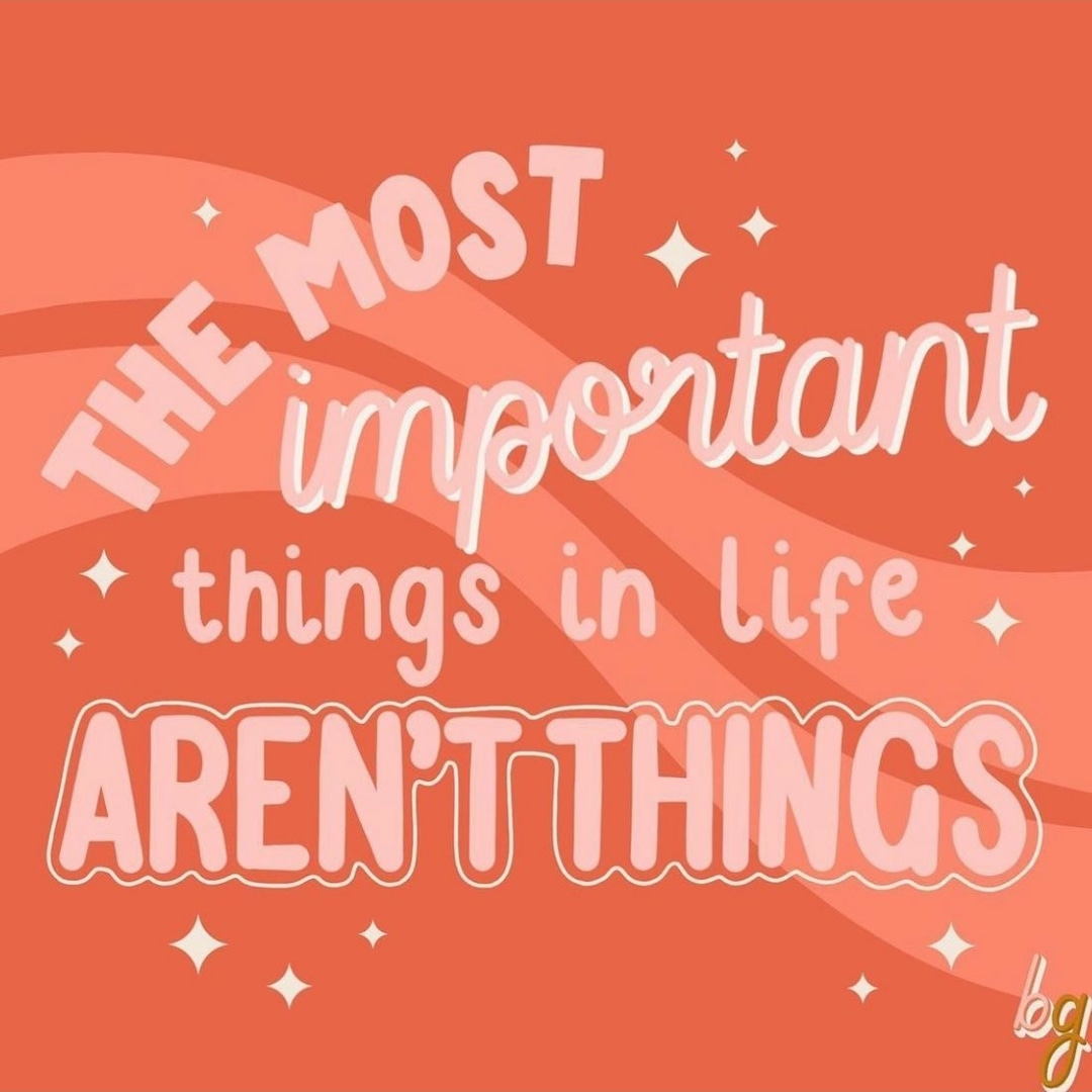 NetwrkWellbeing's tweet photo. ๐งก "The most important things in life aren't things".
๐ Nice reminder in this image by https://t.co/Dztiuf5xxv
shared via @actionhappiness.
#wellbeing #SustainableWellbeing #WellbeingTogether #happiness #LessStuffMoreLife https://t.co/z723j2oHW3