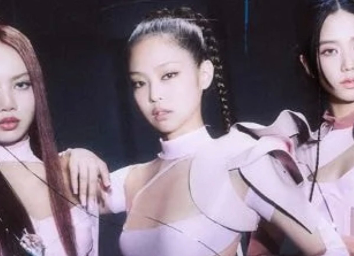dailynaver's tweet photo. BLACKPINK Jennie's 'Pink Venom' outfit raises concerns over "indecency" and "overexposure"
 
https://t.co/JiKBv4T94Y https://t.co/mHhgvn7cIt