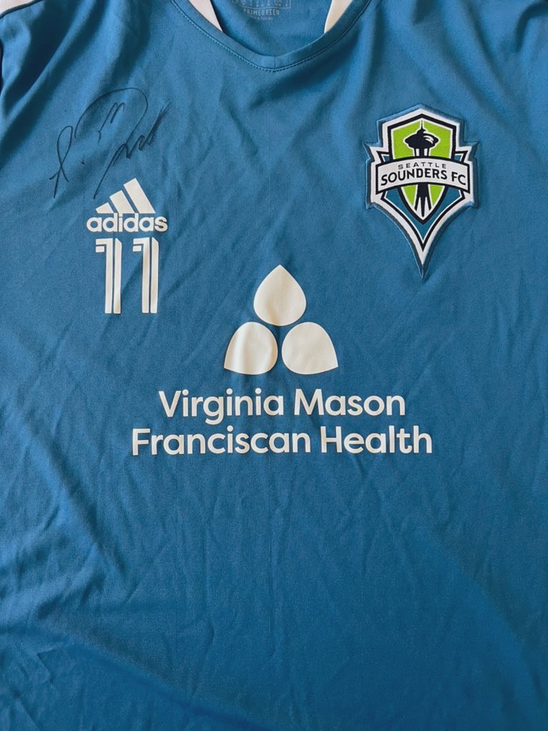 Contrib (@contribinc) on Twitter photo It's #sounders match day & we've got a few items up for grabs! #AlbertRusnak & #NouhouTolo are auctioning off autographed items in support of the <a href="/RaveFound/">RAVE Foundation</a> Fan Funded Field! <a href="/RoyalFemmes/">Royal Femmes 🌟🌟</a> @DrySiders <a href="/sounderatheart/">Sounder At Heart</a> <a href="/SoundersBarra/">Barra Fuerza Verde⭐️⭐️</a> <a href="/GorillaFC/">Gorilla FC ⭐️⭐️</a>
Bid - contrib.org It's #sounders match day & we've got a few items up for grabs! #AlbertRusnak & #NouhouTolo are auctioning off autographed items in support of the <a href="/RaveFound/">RAVE Foundation</a> Fan Funded Field! <a href="/RoyalFemmes/">Royal Femmes 🌟🌟</a> @DrySiders <a href="/sounderatheart/">Sounder At Heart</a> <a href="/SoundersBarra/">Barra Fuerza Verde⭐️⭐️</a> <a href="/GorillaFC/">Gorilla FC ⭐️⭐️</a>
Bid - contrib.org